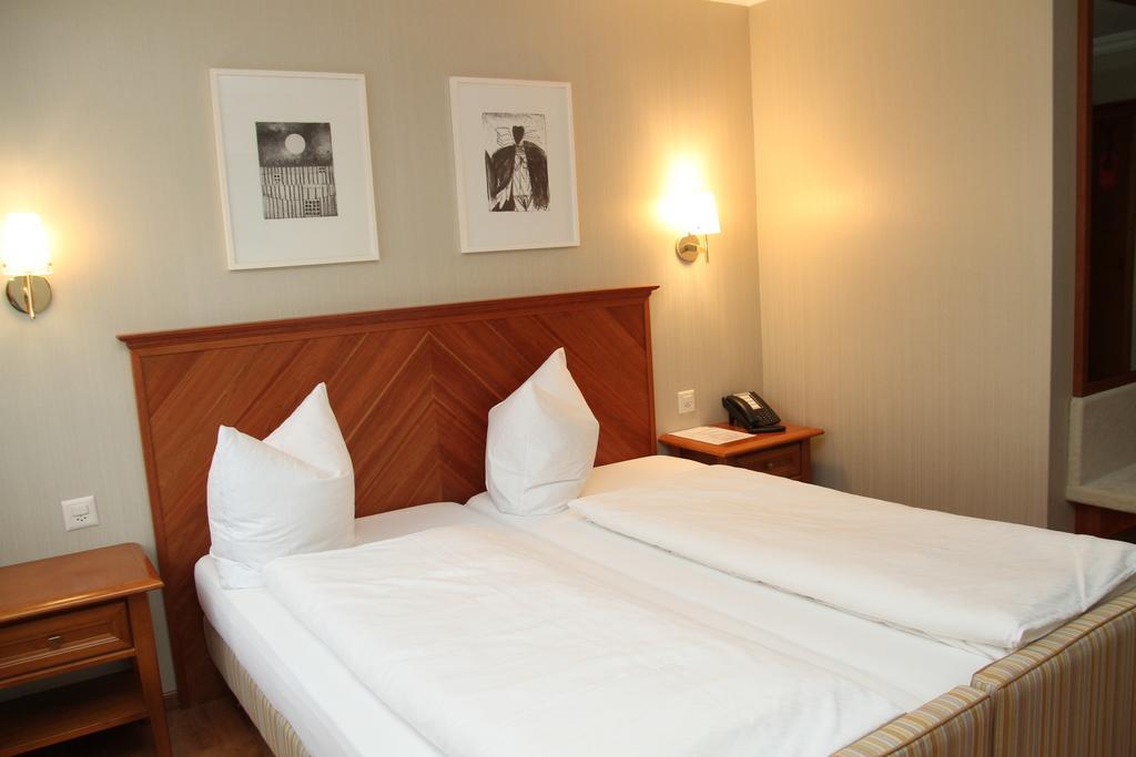 Hotel Sonne Altstätten Zimmer foto
